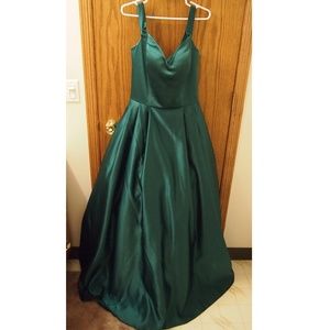 Emerald Satin Off-the-Shoulder Formal Gown